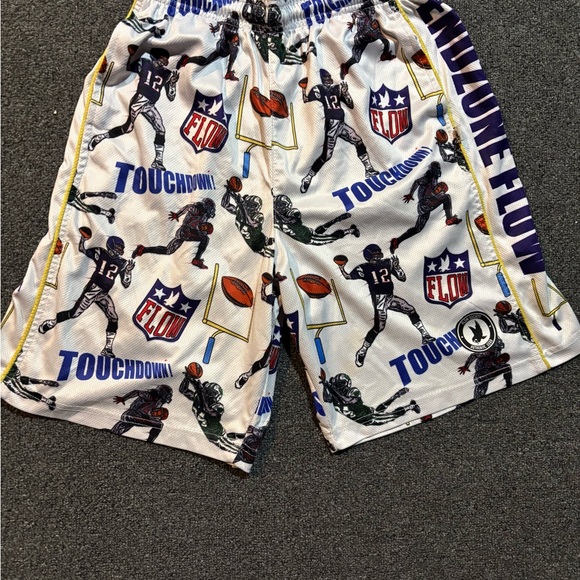Boy’s flow society shorts size XL - Picture 1 of 10